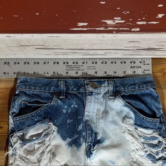 27w Vintage Lee Riders Trashed Cutoffs - Picture 7 of 12